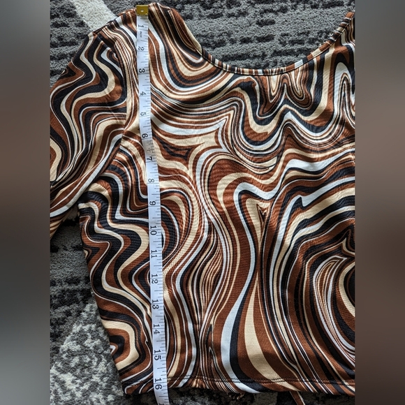 Faded rose geometric boho Y2K hippie backless cropped top size medium - Picture 7 of 9